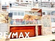 VENTA DE EXCLUSIVO Y AMPLIO DUPLEX EN PLAYA SEÑORITAS