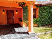 Venta de gran casa de categoría Chacras de Coria