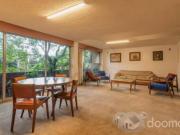 Venta de gran departamento con terraza y vistas verdes...