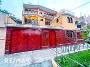 Venta De Hermosa Casa 3 Pisos Mas Sótano 496.15 M2 En El...