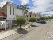 VENTA DE HERMOSA CASA A BAJO VALOR COMERCIAL UBICADO EN...