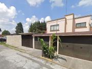 VENTA DE HERMOSA CASA A BAJO VALOR COMERCIAL UBICADO EN...