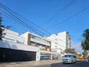 Venta de Hermosa Casa de 3 Pisos con Piscina – La...