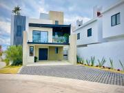 “Venta de hermosa casa de Cuatro recámaras en excelentes...