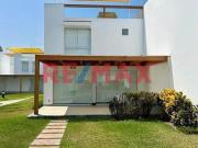 Venta De Hermosa Casa De Playa En Condominio Asia Del Sur