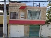 VENTA DE HERMOSA CASA EN AV BEGONIAS FUNDADORES QUERÉTARO
