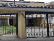 Venta de hermosa casa en Bosques de Victoria Guadalajara...