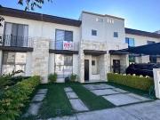 VENTA DE HERMOSA CASA EN CAPELLANIA SALIDA LEON SILAO