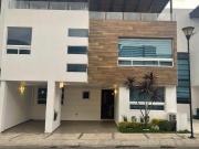 VENTA de hermosa casa en FONTANA RESIDENCIAL