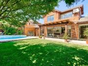 Venta de hermosa casa condominio en Las Perdices, Peñalolén