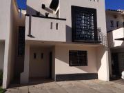 Venta de Hermosa Casa en Privanzas del Condado Plus León...