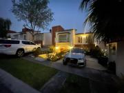 Venta de hermosa casa en Puerta de Barcelona