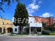 VENTA DE HERMOSA CASA EN SAN MIGUEL DE ALLENDE