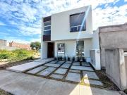 VENTA DE HERMOSA CASA EN SANTA BARBARA NUEVA VENTA DE HERMOSA CASA EN SANTA BARBARA NUEVA