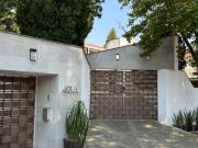 VENTA DE HERMOSA CASA EN ZONA ESMERALDA