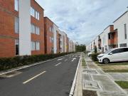 VENTA DE HERMOSA CASA ESQUINERA PARA ESTRENAR SECTOR...