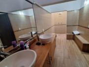 VENTA DE HERMOSA CASA ESTILO CONTEMPORANEO EN CONDOMINIO...