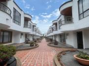 VENTA DE HERMOSA CASA REMODELADA BARRIO CORALES PEREIRA