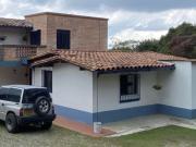 VENTA DE HERMOSA FINCA DE 2.042 MT2, CON CASA DE 200...