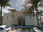 Venta de hermosa, grande y muy lujosa casa en Sta Barbara