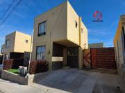 Venta de hermosa propiedad estilo mediterraneo en Villa...