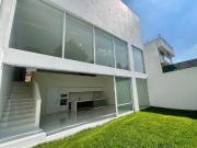 VENTA DE HERMOSA RESIDENCIA DE LUJO, ZONA ESMERALDA