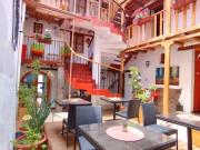 Venta de Hotel con Restaurante en San Blas – Cusco – Perú
