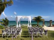 VENTA DE HOTEL EN PUERTO MORELOS FRENTE AL MAR...