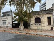 Venta de importante propiedad ubicada en Diag. 77 9 y 42