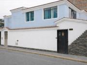 Venta de linda casa en Las Flores S/ 840,000