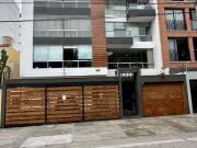 VENTA DE LINDO Y AMPLIO DEPARTAMENTO FRENTE A PARQUE EN...