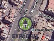 Venta de Local Comercial en Av. Nicolás Arriola