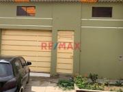 Venta De Local Comercial,Urb. Los Jardines De Santa...