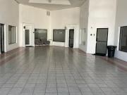 VENTA DE LOCAL EN PLAZA COMERCIAL CON OPCION A RENTA EN...