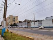 Venta de Local Industrial y Comercial en Av. Argentina...