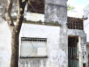 Venta de Lote con 2PH a Refaccionar ideal Inversor