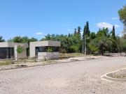 Venta de lote en cruz de piedra