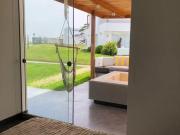 VENTA DE MODERNA CASA DE PLAYA, KM 89 PUERTO MADERO,...