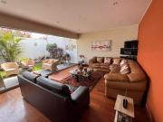 Venta de Moderna Casa Frente a Parque en Rinconada del Lago