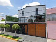 VENTA DE MUY HERMOSA PROPIEDAD EN ZONA DE ALTA PLUSVALÍA...