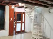 Venta de oficina duplex en pasaje comercial la moneda en...