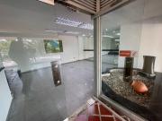 Venta de Oficina o Apto en Santa Eduvigis en límite con...