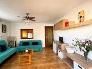 Venta de piso en Torrevieja, de 52m2 con 1 dormitorio y...