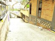 Venta de plaza de parking para dos coches con trastero