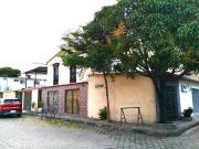 Venta de preciosa casa rentera en sauces 9 en conjunto...