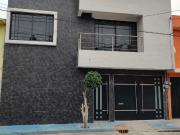 Venta de Propiedad con dos departamentos independientes... Venta de Propiedad con dos departamentos independientes...