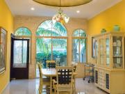 Venta de residencia dentro de Club de Golf La Ceiba con...