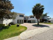 Venta de Residencia en Bosque Country Club Gran Jardín:...