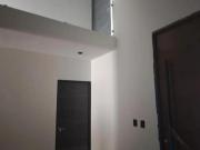 VENTA DE RESIDENCIA EN CASA DE PIEDRA