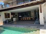 VENTA DE RESIDENCIA EN EL BOSQUE COUNTRY CLUB CON ALBERCA